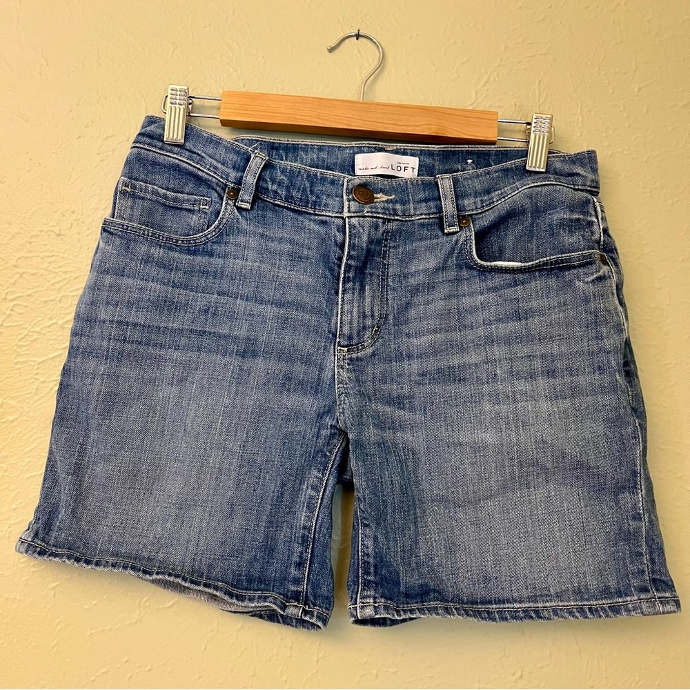 ANN TAYLOR LOFT Blue Denim Shorts Size 2 26 Inch Waist